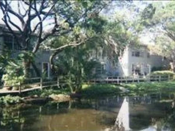 2923 W Gandy Blvd, Tampa, FL 33611