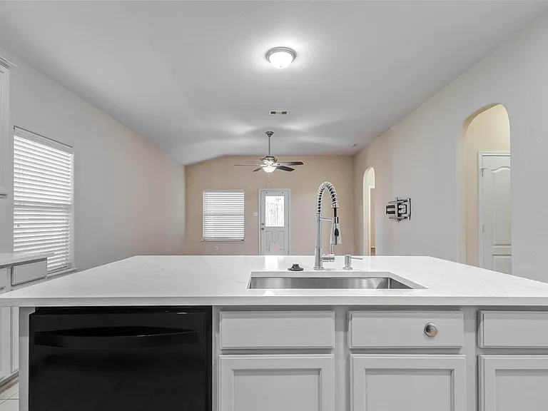 24314 Courtland Oaks St — Photo 9