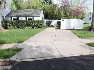 6 Vander Veer Dr #2, Lawrence Township, NJ 08648