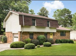 7111 Middle Valley Rd, Hixson, TN 37343