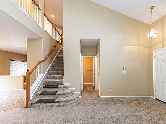5th image of 7844 Black Walnut Dr