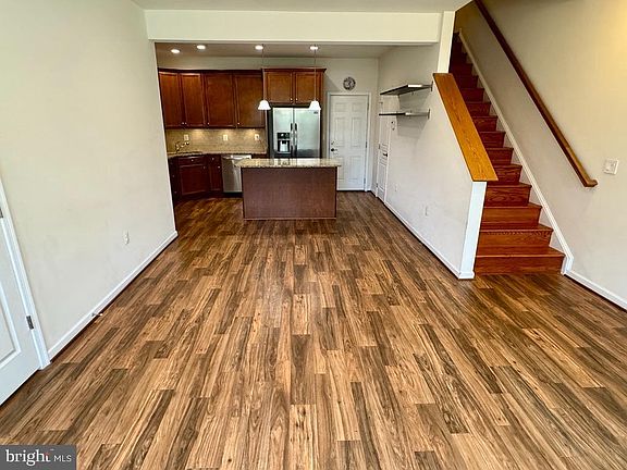 2nd image of 14854 Mason Creek Cir