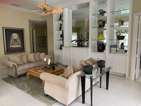 4th image of 5541 Lucia Pl