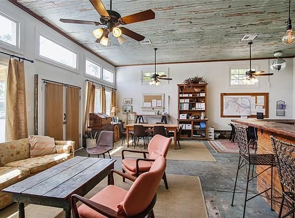 5th image of 1039 Teche St