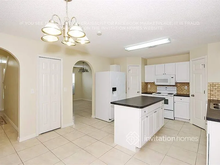 921 Nancy Ct — Photo 10