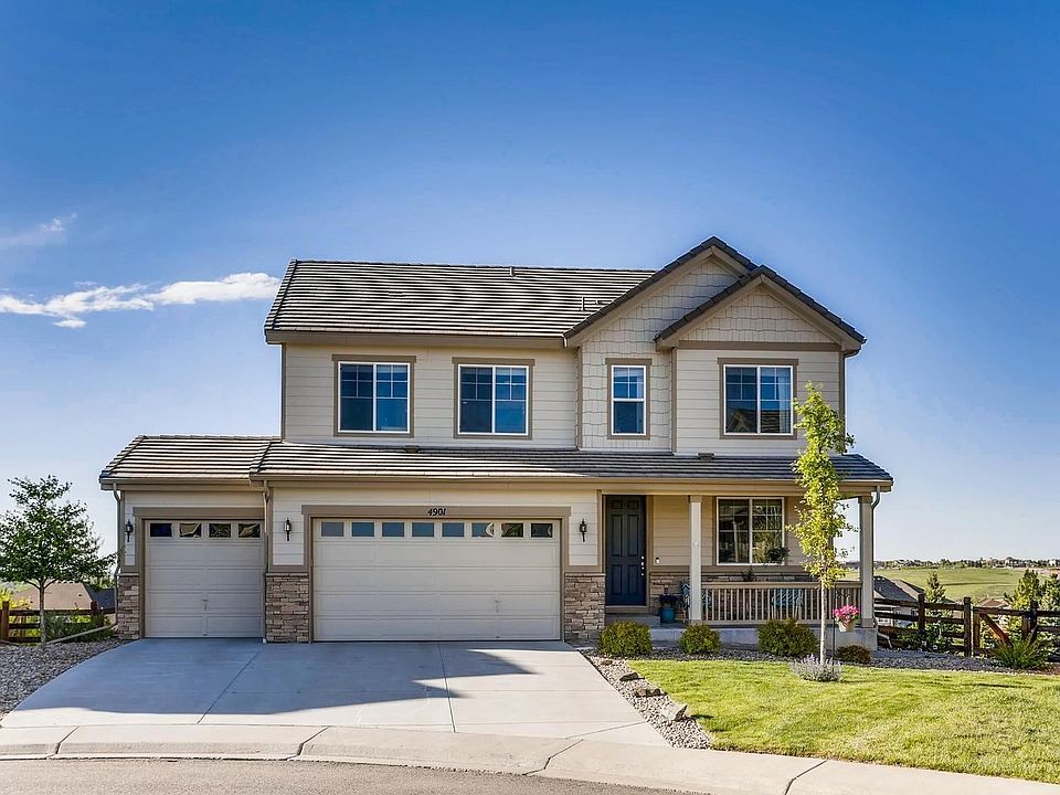 Lovely home on private cul-de-sac!