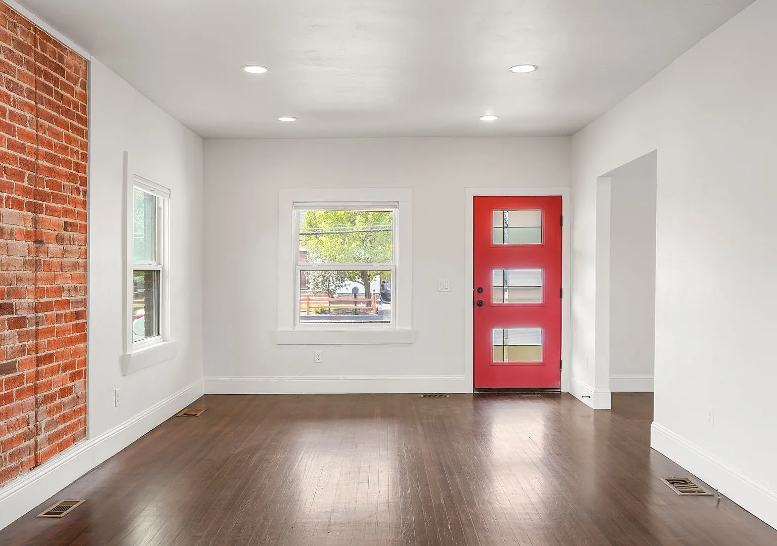 Updated 2-Bed + Office on Large Lot with 2-Car Garage — Photo 4