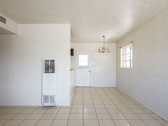 4th image of 144 Cherry St