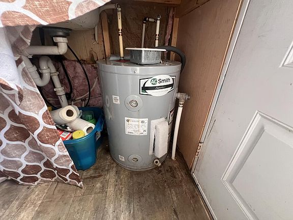 20th image of 105 H Warren Ln