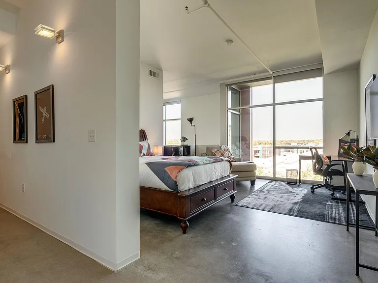 2115 Yeaman Pl #403 — Photo 18