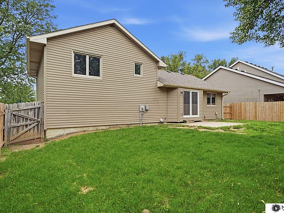 4th image of 7311 S 32nd St