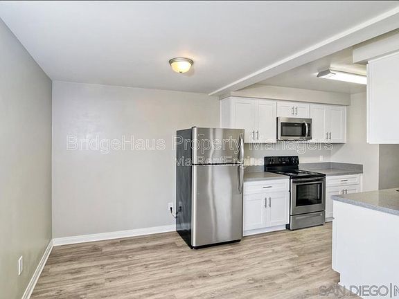 3rd image of 378 Moss St #14