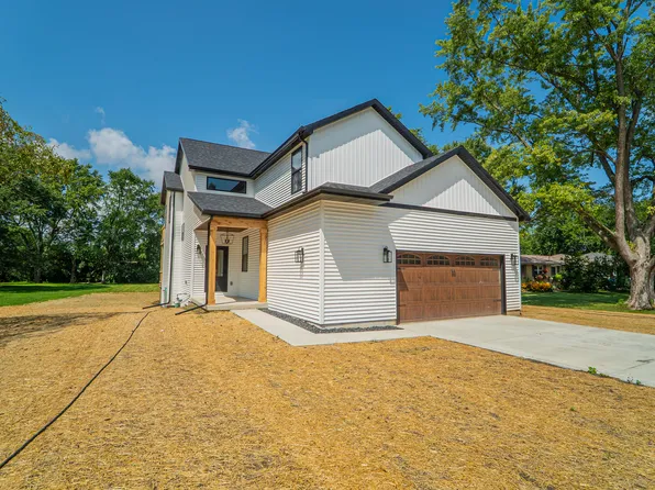 7160 Colorado St, Merrillville, IN 46410