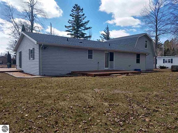 4th image of 5833 E Vera Ln