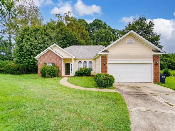 10142 Mayhurst Ct, Charlotte, NC 28213