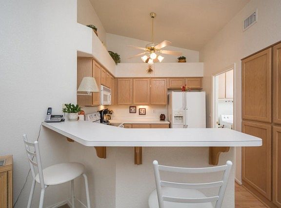 5th image of 20614 N 103rd Ln
