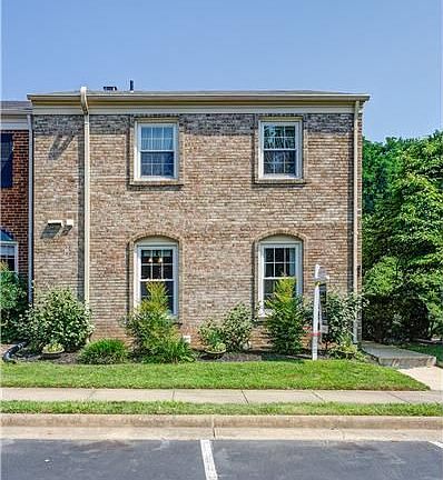 2nd image of 9310 Clanbrook Ct