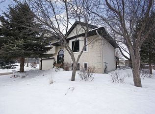 852 Winterberry Ct, Woodbury, MN 55125