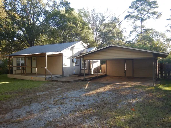 910 Lee St, Benton, LA 71006