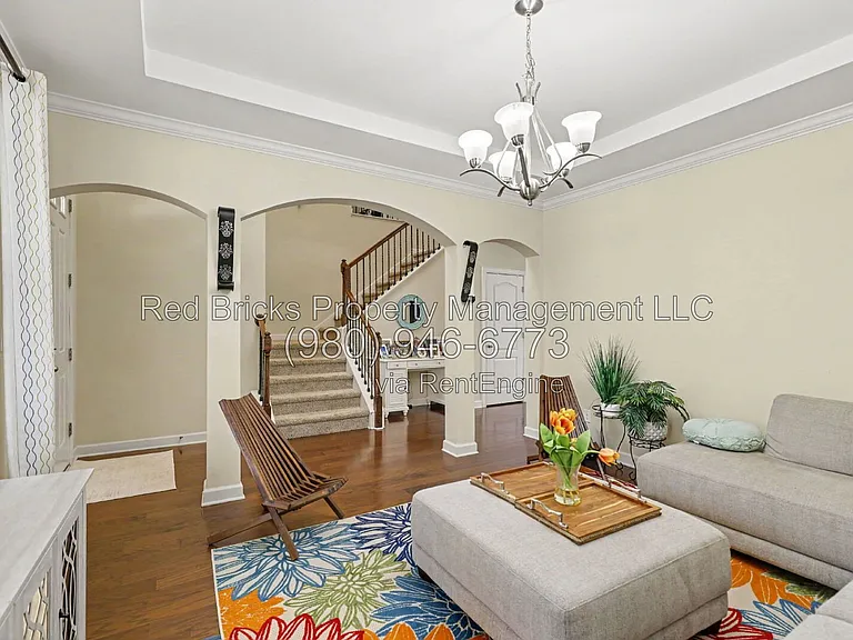 747 Coralbell Way — Photo 12