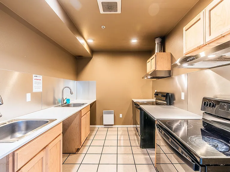 aPodment Suites at Genoa | Central District — Photo 10
