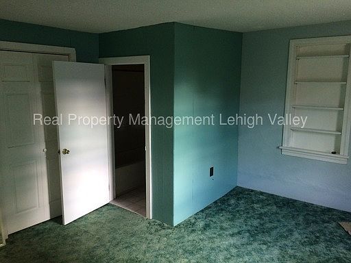 4th image of 3726 Filbert Dr