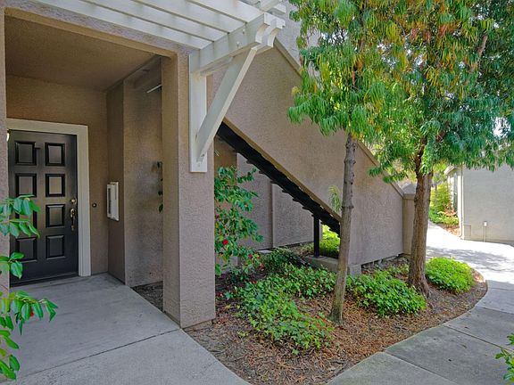 2nd image of 5947 Lake Hennessy Ct