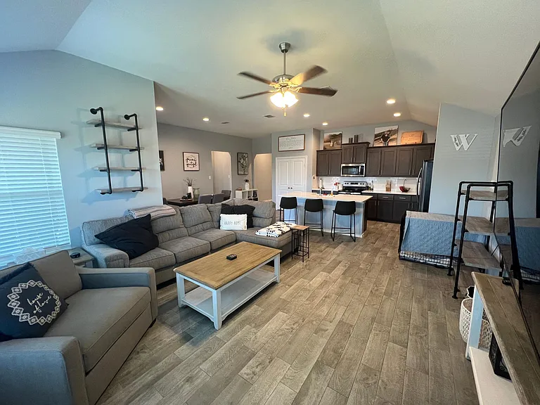 208 High Point Way — Photo 15