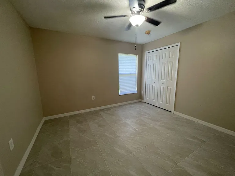 568 Finch Ct — Photo 19