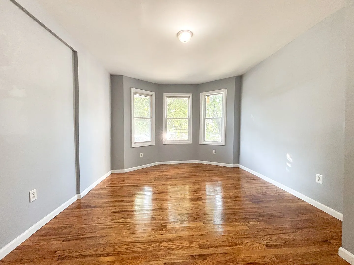144 Johnson Ave — Photo 4