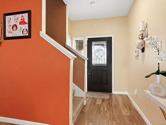 5th image of 2226 Spring Hollow Dr