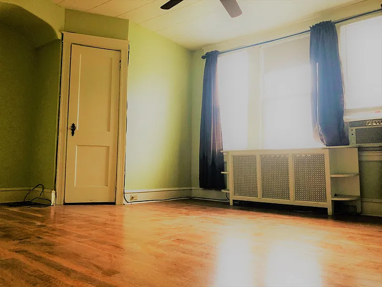618 Gerhard St — Photo 13