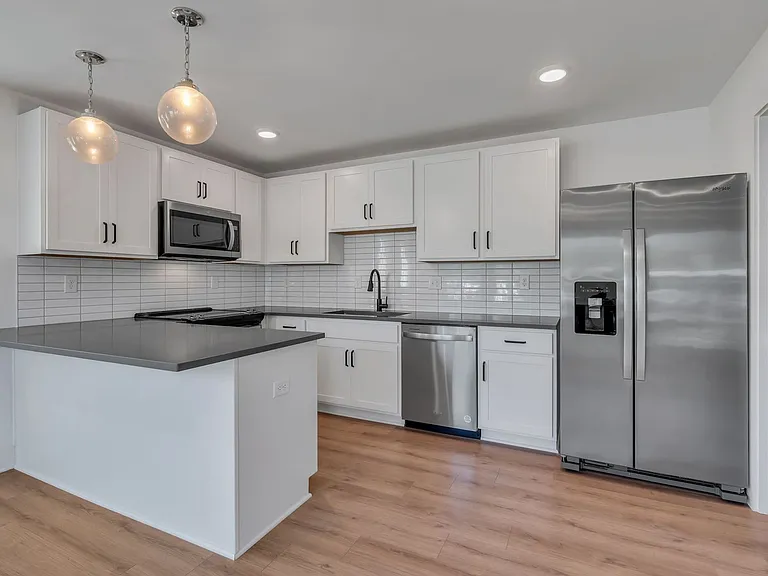 102 Duke St #17 — Photo 7