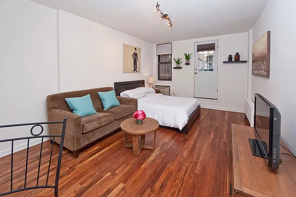 Rented by NOVO | media 44