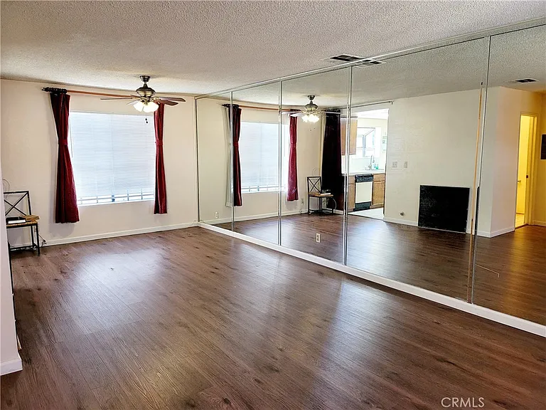 2411 S Baldwin Ave #B — Photo 4