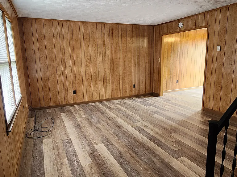 Hickory Hills Townhomes — Photo 10