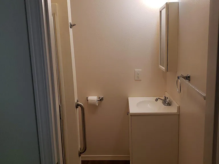 3724 Olympic Hwy #6 — Photo 7