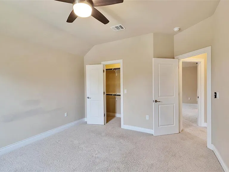 15012 Iveans Way — Photo 26