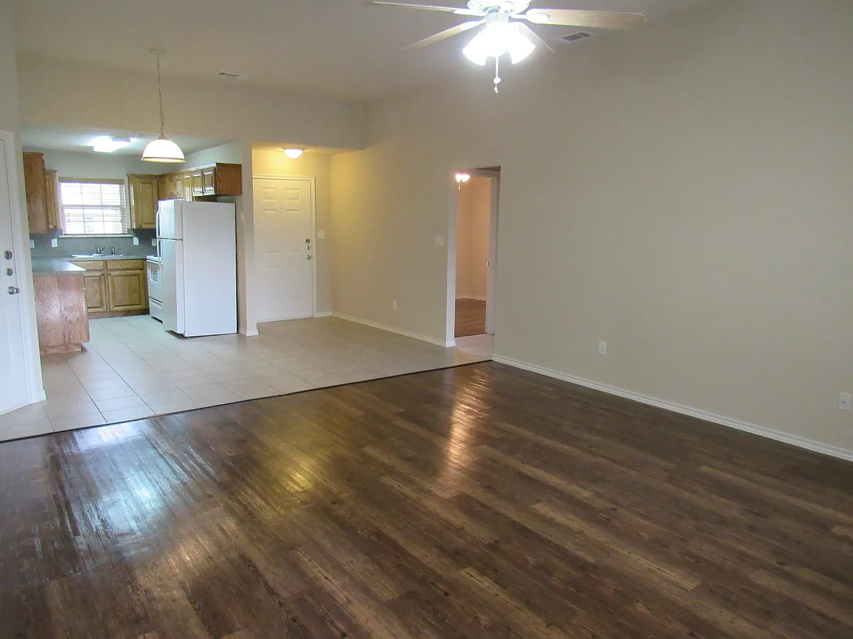 Living room to kitchen - 3200A Ellen Dr