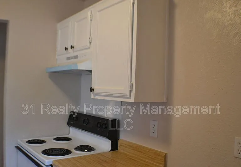 1520 Pebblewood Dr — Photo 10