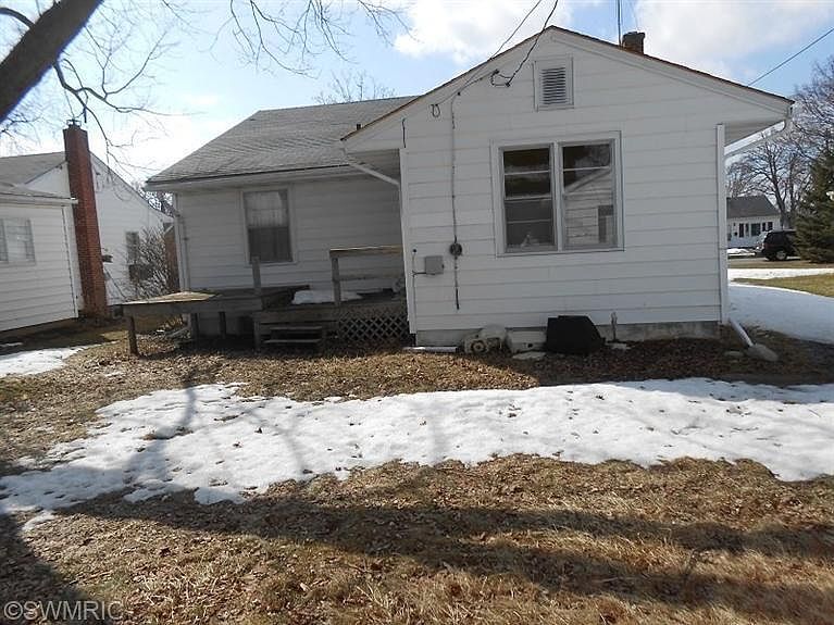 2nd image of 519 N Lakeview Ave