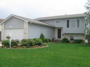 7321 Tanager St, Hobart, IN 46342