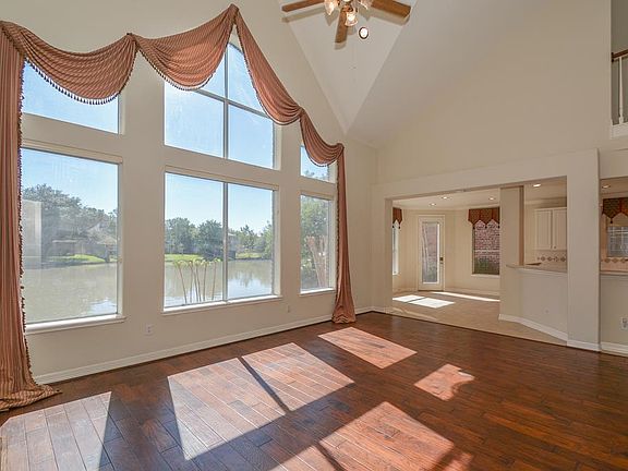 5th image of 3011 Old Masters Dr