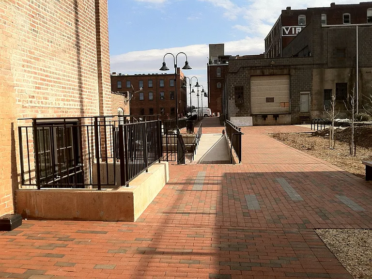 River Lofts North — Photo 13