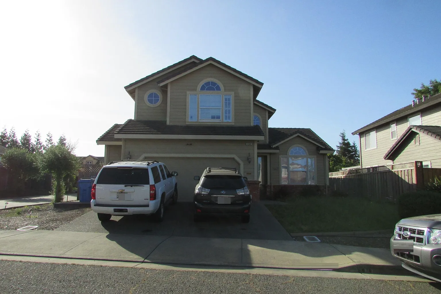 1562 Henry Way photo 1