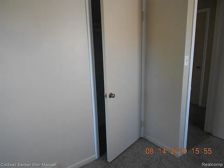 17636 Chester Ave — Photo 1