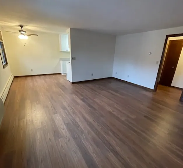 Candlelight Apartments — Photo 4