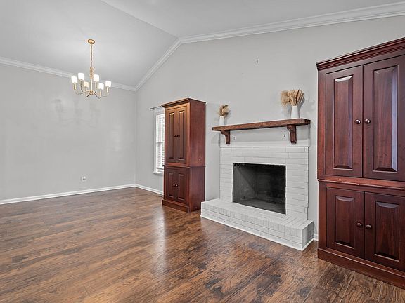 5th image of 3620 Constellation Dr