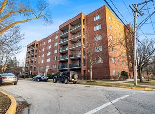 1325 Perry St APT 201, Des Plaines, IL 60016