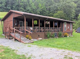 693 Nebo Walker Rd, Nebo, WV 25141
